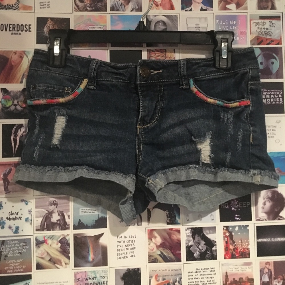 Mossimo jean shorts with colorful pocket band